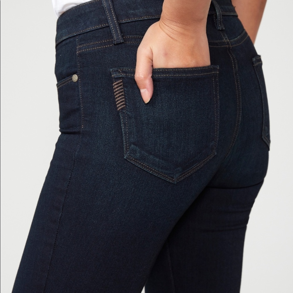 Paige skyline skinny size 28